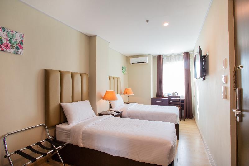 Asrodel Hotel Redpartner Davao Экстерьер фото